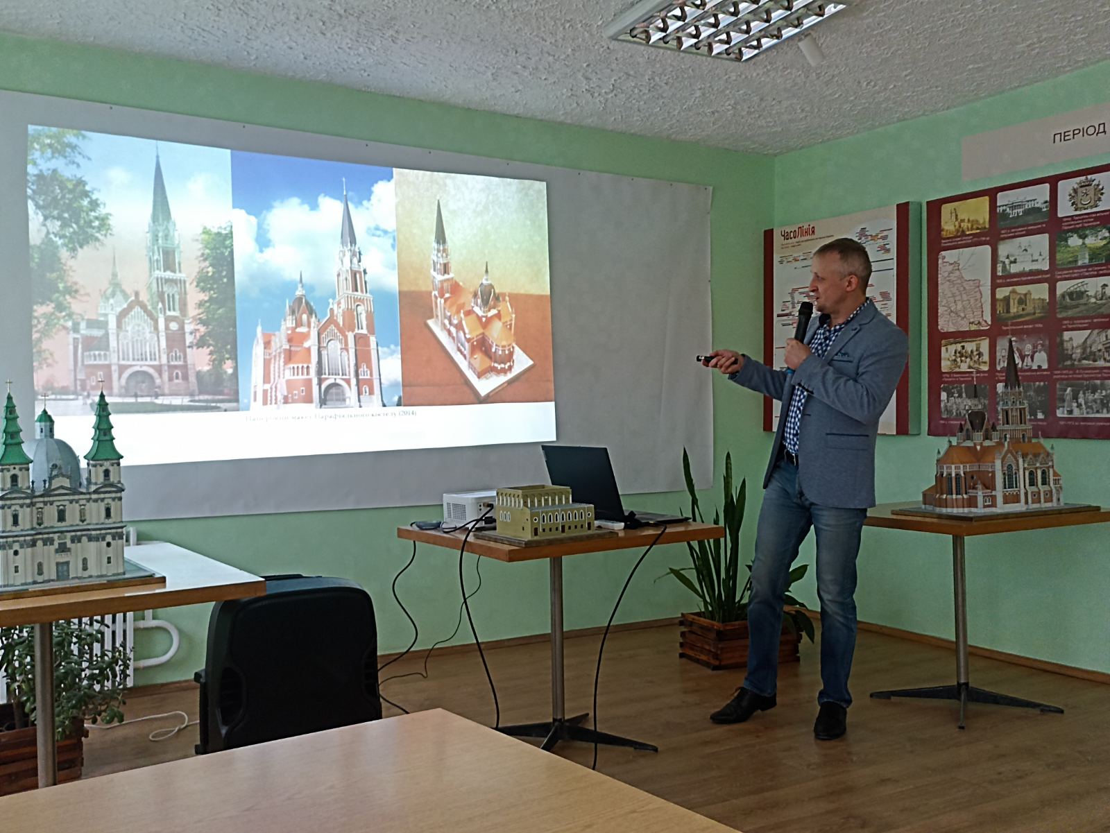 Авторсьі макети Володимира Кріси